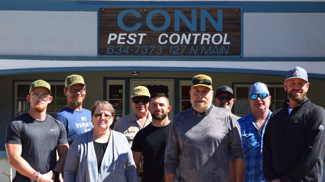 Pest Control Cottonwood Team Picture